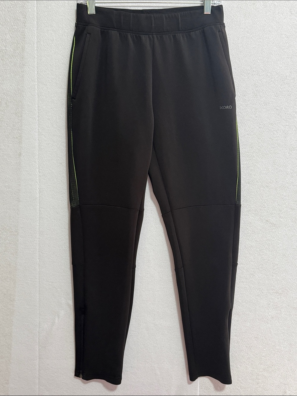 SKORA Qwick-Dry Black Running Joggers with Lime Side Trim